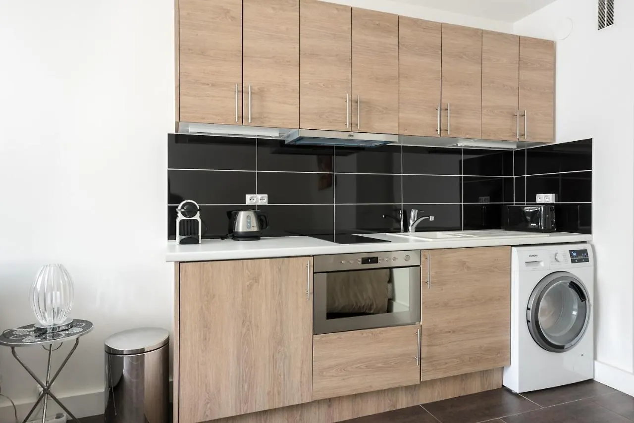Artois Studio Apartment *